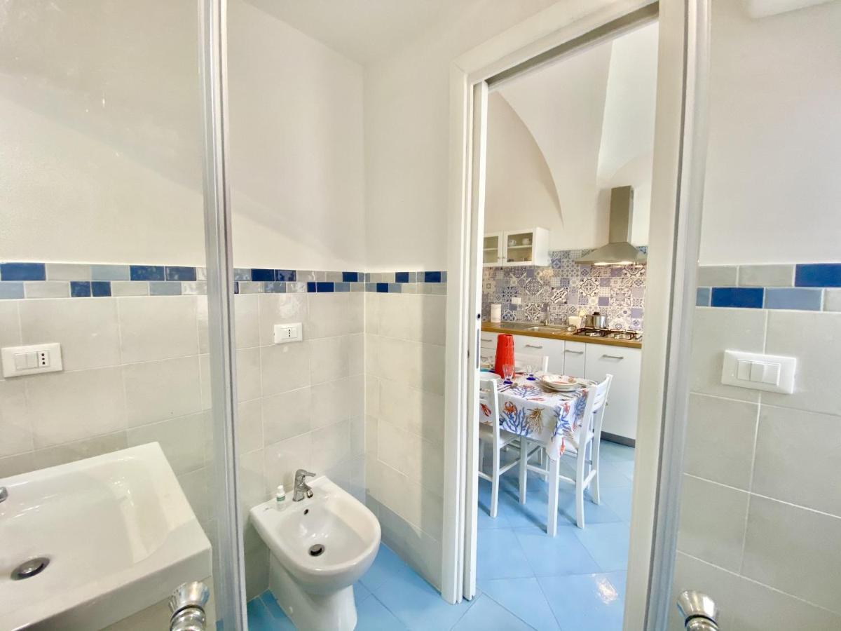 Holidaycasa Teresa - Monolocale Nel Cuore Del Cent สแปร์ลองกา ภายนอก รูปภาพ